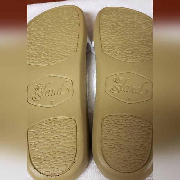 Island Slipper Hawaii Leather-like Slide - Picture 3 of 4